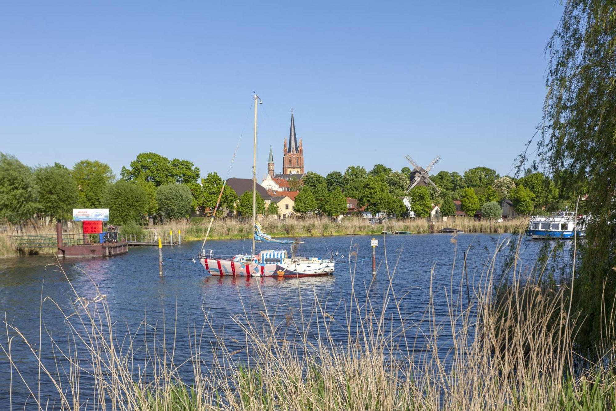Hotel Zur Insel Werder  Extérieur photo