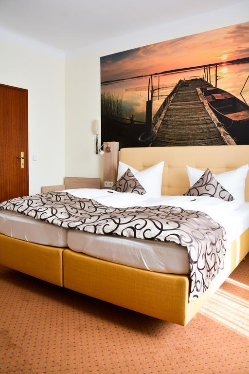 Hotel Zur Insel Werder  Extérieur photo